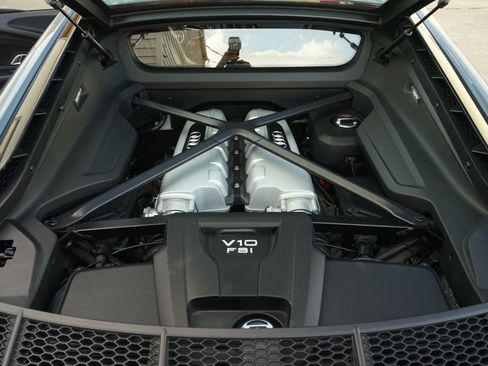 Used 2020 Audi R8 V10 AWD/4WD image 19