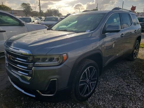 Used 2023 GMC Acadia SLT w/ Technology Package image 1