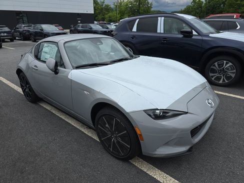 New 2026 MAZDA MX-5 Miata RF Grand Touring RWD image 1