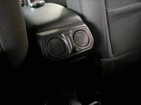 Used 2026 Jeep Wrangler Sport image 37