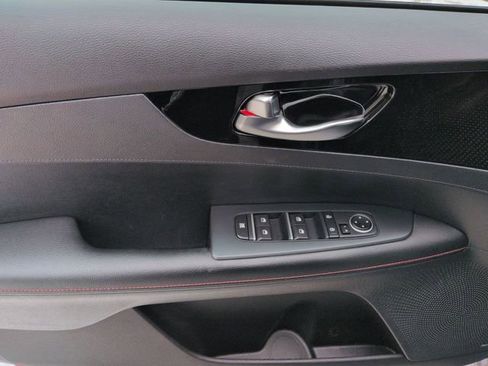 Used 2021 Kia Forte GT image 25