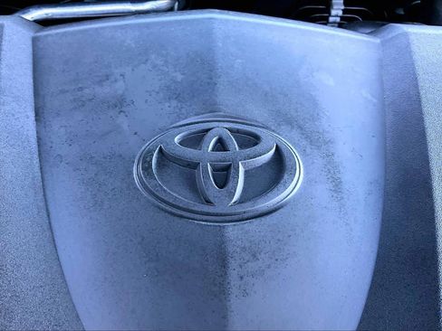 Used 2023 Toyota Camry XSE image 31