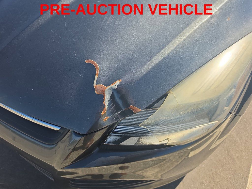 Used 2015 Ford Escape SE FWD image 12