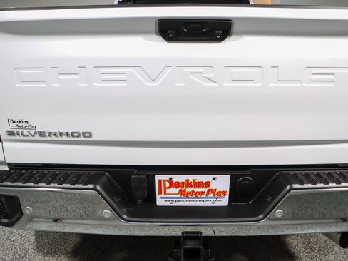 Used 2024 Chevrolet Silverado 3500 LT w/ Convenience Package AWD/4WD image 8