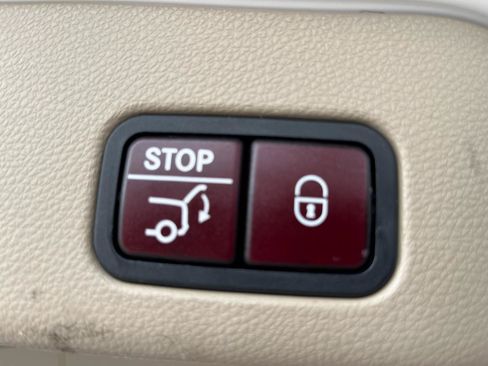 Used 2015 Mercedes-Benz ML 250 BlueTEC 4MATIC image 26