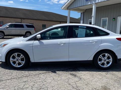 Used 2014 Ford Focus SE w/ Interior Protection Package FWD image 2