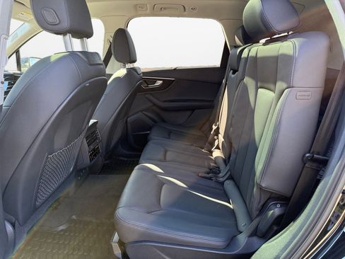 Certified 2024 Audi Q7 3.0T Prestige image 13