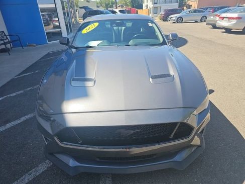 Used 2021 Ford Mustang GT Premium w/ GT Performance Package RWD image 3