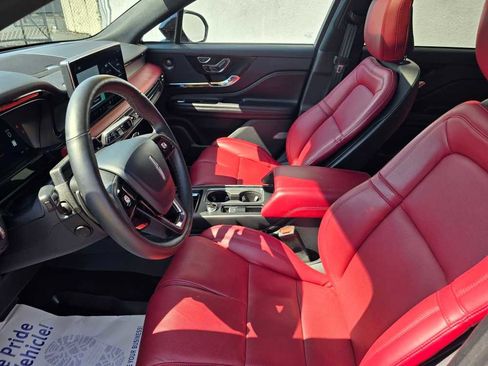 Used 2025 Lincoln Corsair Reserve w/ Equipment Group 202A image 23