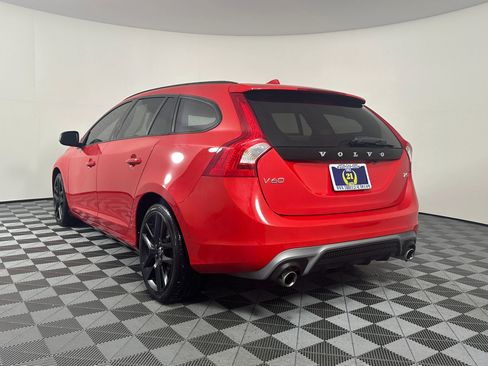 Used 2018 Volvo V60 T5 Dynamic w/ Vision Package image 12