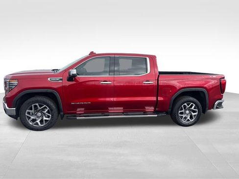 Used 2022 GMC Sierra 1500 SLT w/ SLT Premium Plus Package AWD/4WD image 2
