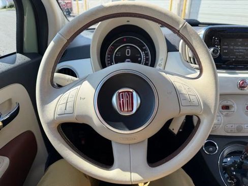 Used 2019 FIAT 500 Lounge image 3