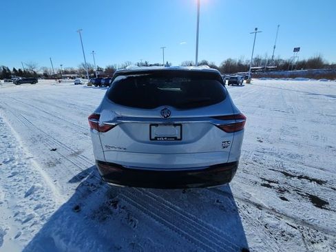 Used 2021 Buick Enclave Essence w/ Sport Touring Edition image 8