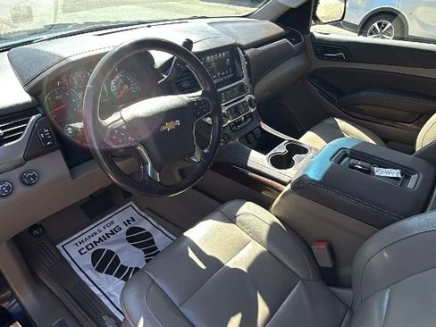 Used 2019 Chevrolet Tahoe LT w/ LT Signature Package AWD/4WD image 19
