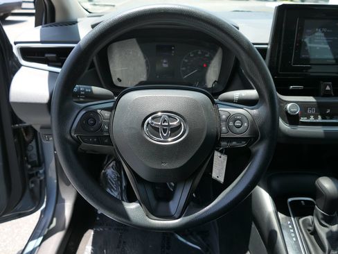 Used 2023 Toyota Corolla LE FWD image 18