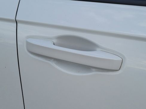 Certified 2023 Honda Accord EX image 8