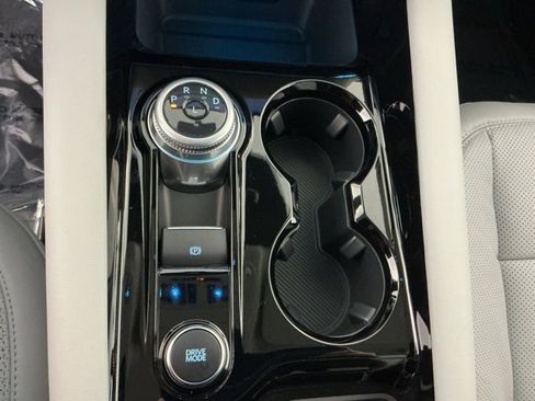 New 2026 Ford Explorer Platinum w/ LUX Leather Package image 22