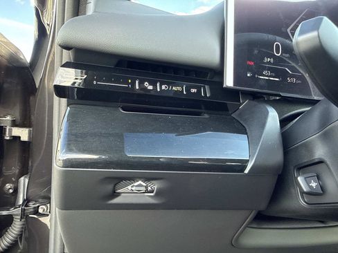 New 2026 BMW 530i w/ Executive Package RWD image 35