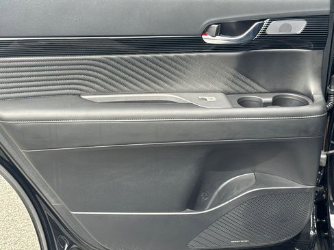 Used 2025 Hyundai Palisade Calligraphy FWD image 22