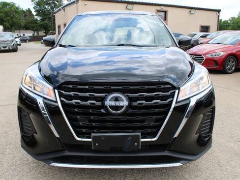 Used 2023 Nissan Kicks S FWD image 8