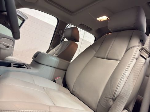 Used 2013 Chevrolet Avalanche LT w/ All-Star Edition image 14