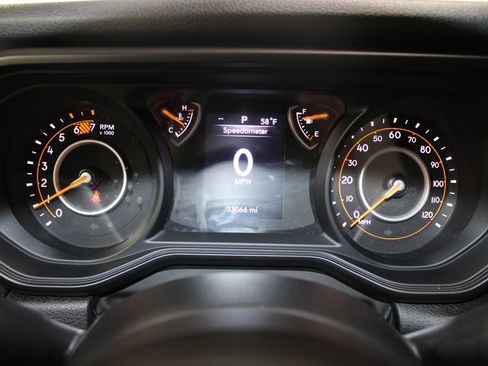 Used 2024 Jeep Wrangler Sport S image 38