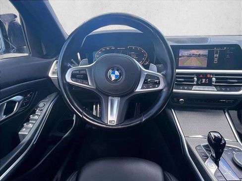 Used 2022 BMW 330i Sedan w/ M Sport Package RWD image 7