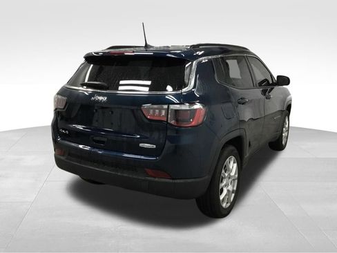 Used 2024 Jeep Compass Latitude AWD/4WD image 15