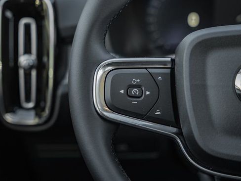 New 2026 Volvo XC40 B5 Plus w/ Protection Package Premier image 30