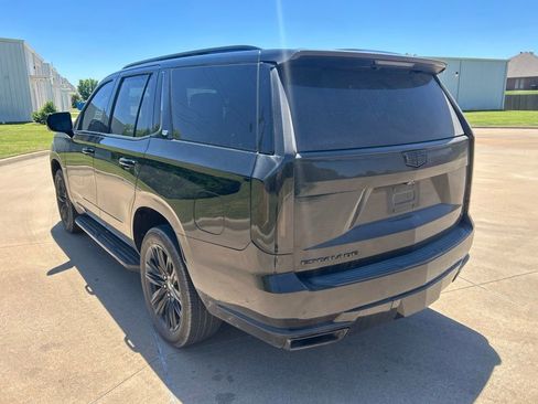 Used 2021 Cadillac Escalade Sport Platinum w/ Heavy-Duty Trailer Package AWD/4WD image 3