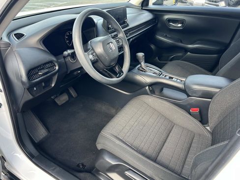 Certified 2024 Honda HR-V LX image 5