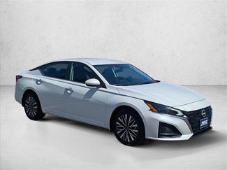 Used 2023 Nissan Altima 2.5 SV AWD/4WD video 3