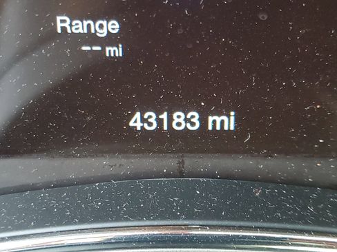 Used 2022 Jeep Grand Cherokee Laredo X image 19