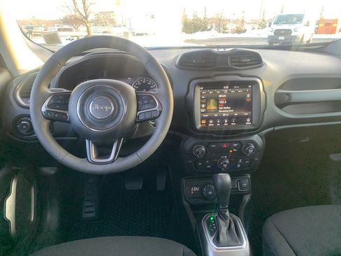 Used 2022 Jeep Renegade Latitude image 23