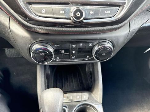 Used 2023 Chevrolet TrailBlazer RS w/ Convenience Package FWD image 11