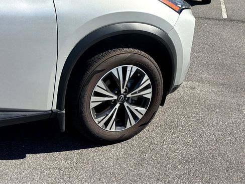 Used 2023 Nissan Rogue SV FWD image 20