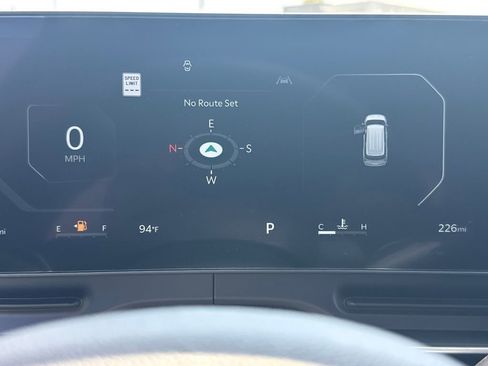 New 2025 Kia Carnival SX FWD image 25