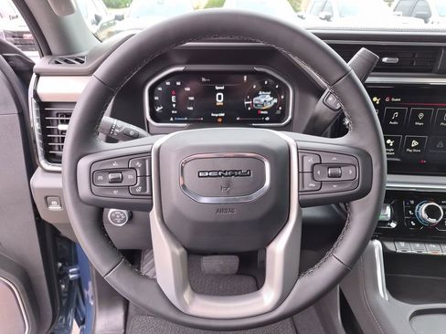 New 2026 GMC Sierra 2500 Denali w/ Denali Reserve Package AWD/4WD image 23