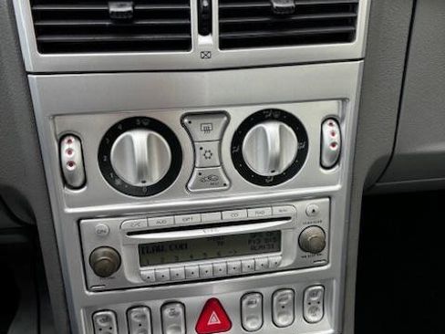 Used 2007 Chrysler Crossfire Limited RWD image 7