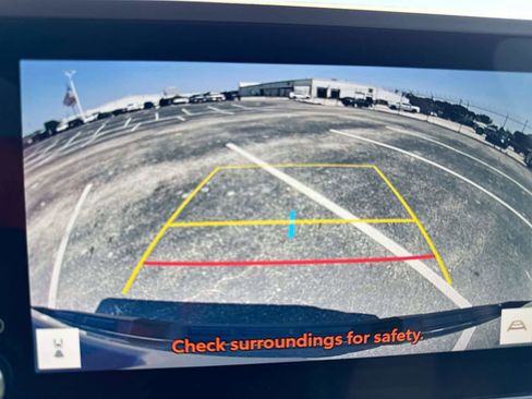 Used 2024 Toyota Tacoma TRD Sport image 22