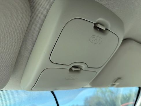 Used 2011 Ford Escape XLT image 19