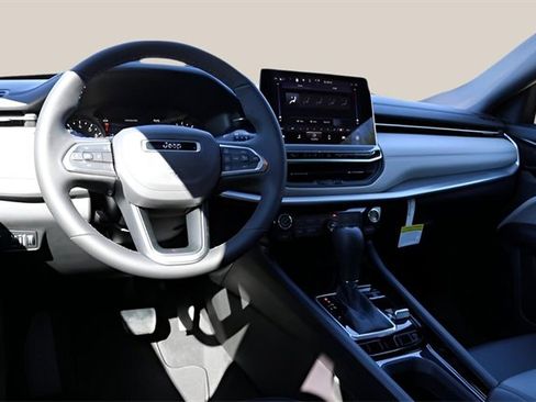 New 2026 Jeep Compass Limited image 13