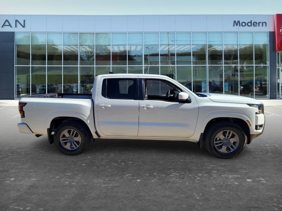 Certified 2025 Nissan Frontier SV w/ SV Convenience Package RWD image 4
