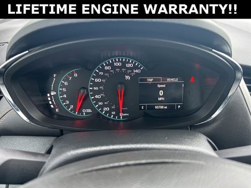 Used 2018 Chevrolet Trax LT w/ LT Convenience Package image 14