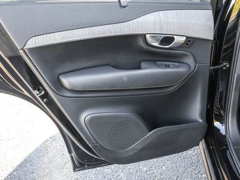 Used 2023 Volvo XC90 T8 Ultimate image 27