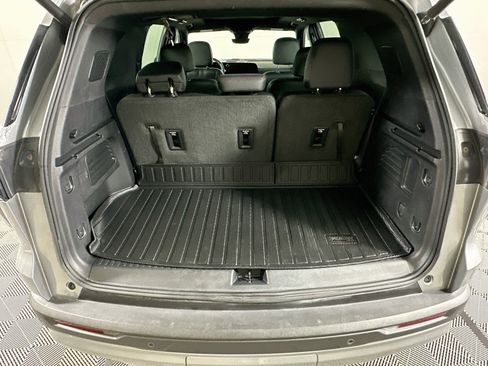 Used 2024 Chevrolet Traverse Z71 w/ Enhanced Driving Package AWD/4WD image 31