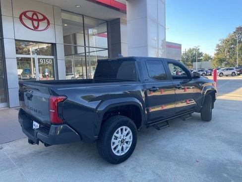 New 2025 Toyota Tacoma 2WD Double Cab image 5