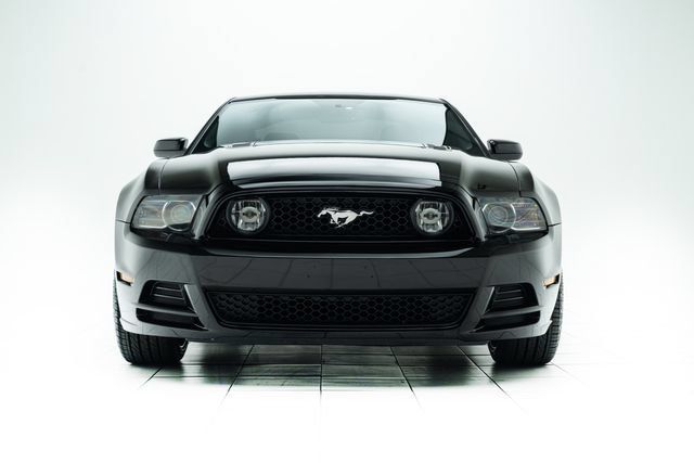 Used 2013 Ford Mustang GT RWD image 6