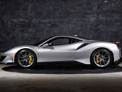 Used 2020 Ferrari 488 Pista Coupe image 24