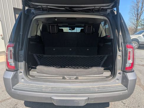 Used 2018 GMC Yukon XL SLT w/ Premium Edition image 11
